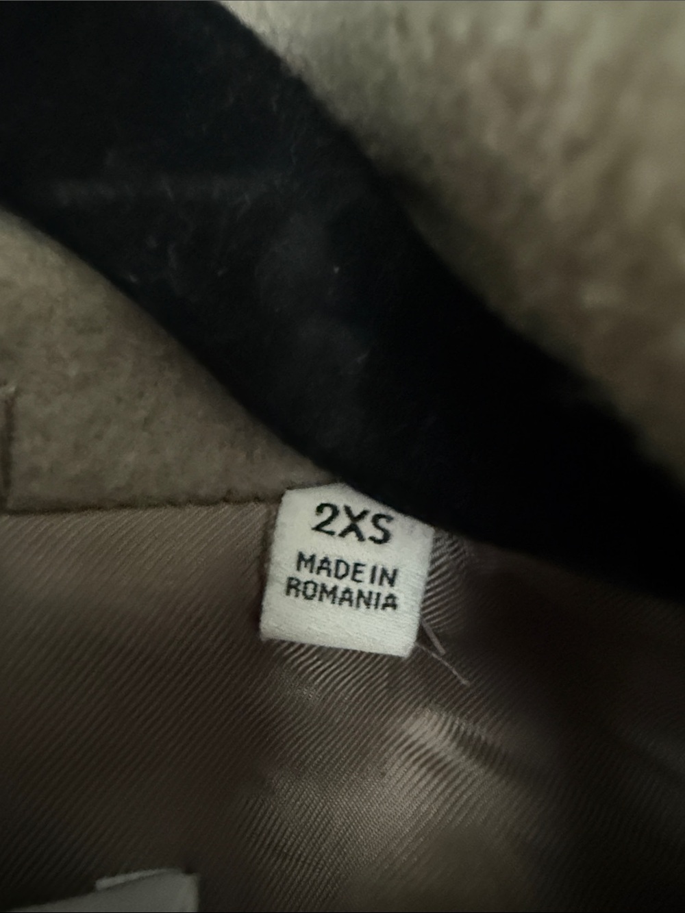 Aritzia Babaton Publication Wool Cashmere Double-Breasted Coat - Taupe (2XS) - Picture 5 of 12